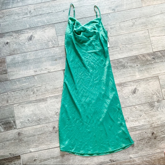 NWT MODCLOTH Midi Slip Dress Green Small - Picture 1 of 4